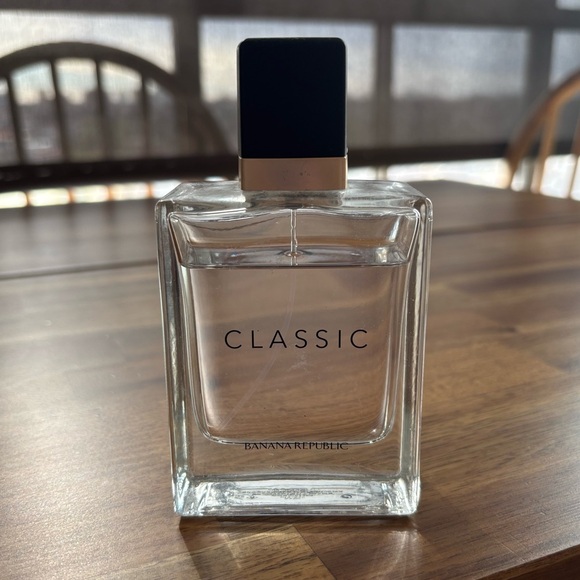 Banana Republic CLASSIC Perfume Bottle - Picture 2 of 6